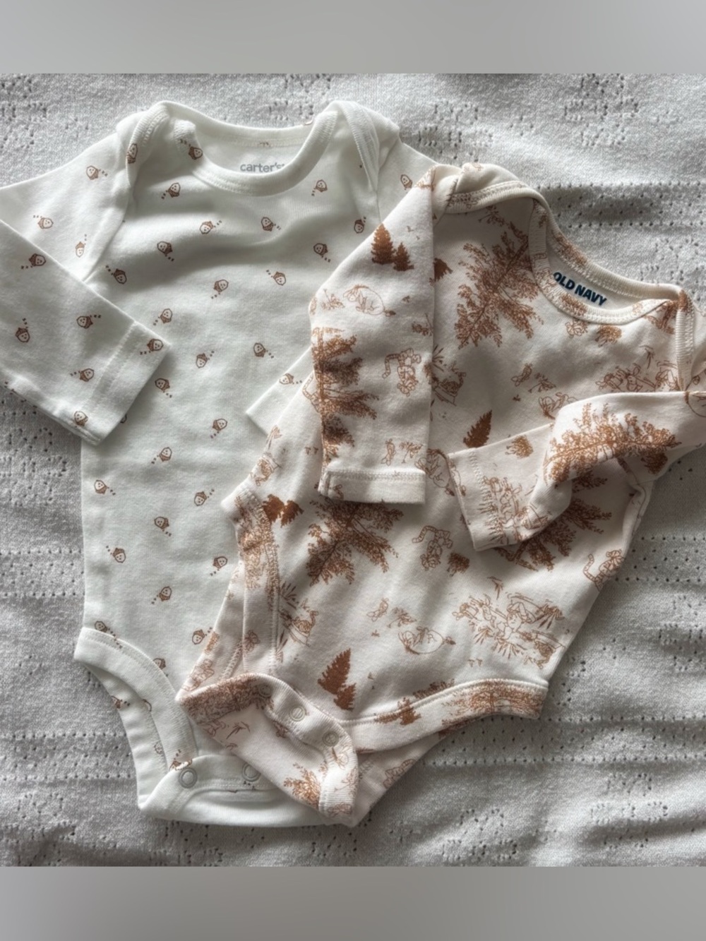Neutral Baby Bundle 0–3M | Cozy Set | Old Navy + Carters 🤍 - Picture 5 of 7